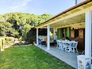 Casa di corte in Vendita a Crespina Lorenzana, zona Crespina, 630'000€, 260 m², arredato