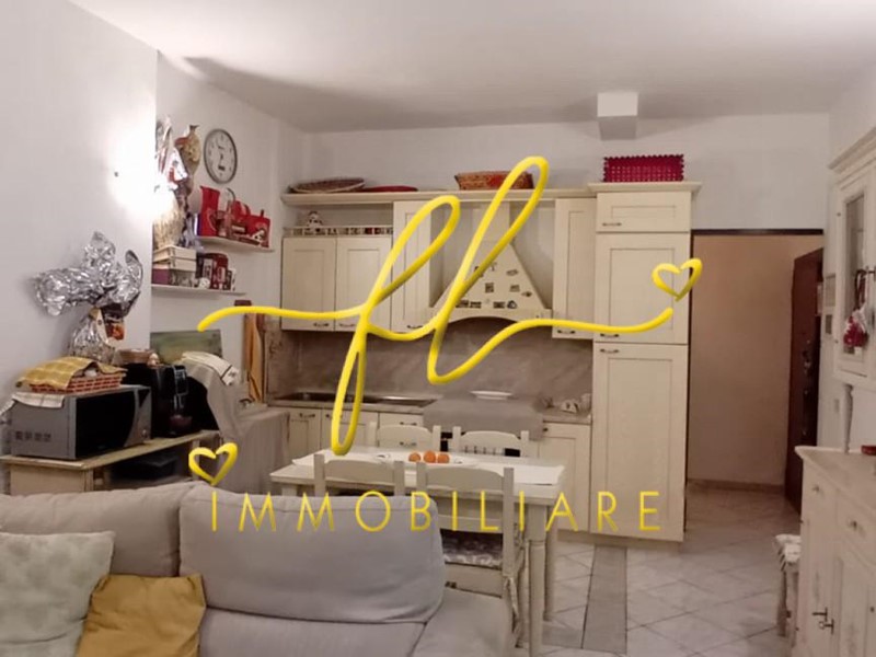 Quadrilocale in Vendita a Collesalvetti, zona Vicarello, 155'000€, 110 m², con Box