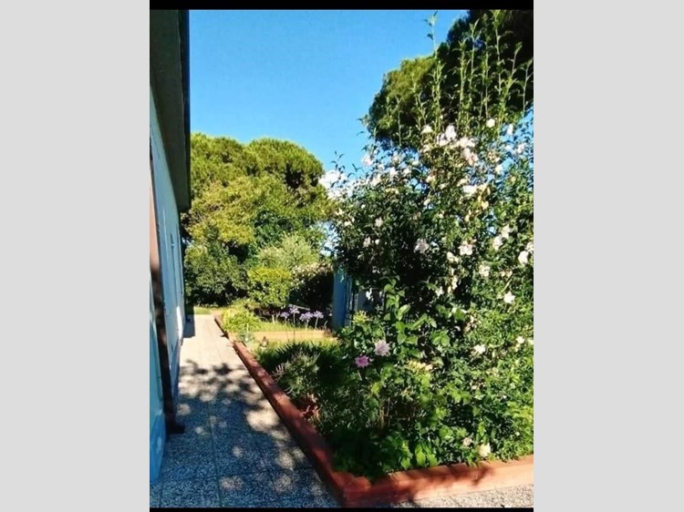 Casa Indipendente in Vendita a Carrara, zona Fossone, 320'000€, 165 m²