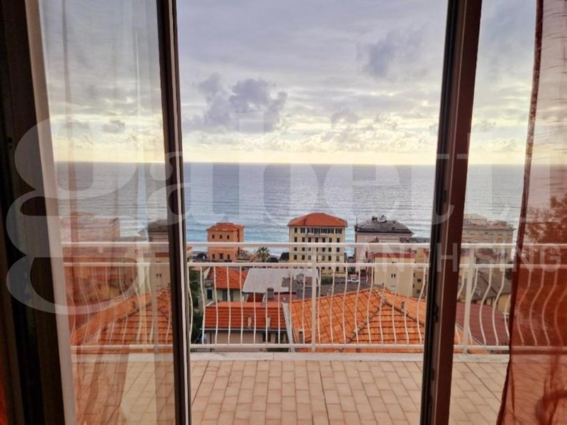 Villa in Affitto a Varazze, 140 m², arredato