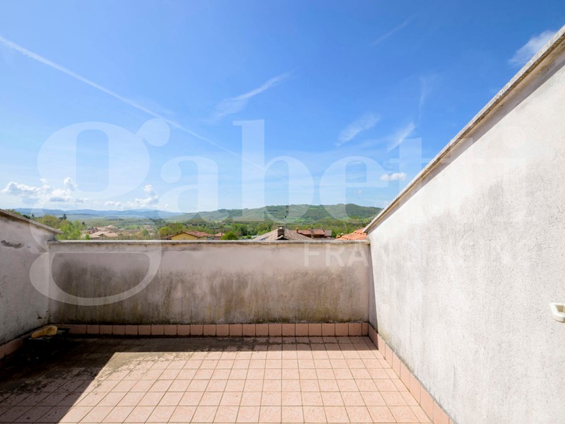 Appartamento in Vendita a Gubbio, 150'000&euro;, 130 m²