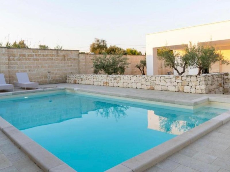 Villa in Vendita a Manduria, zona Località Marchese- Borraco, 460'000€, 136 m², arredato