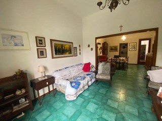 Casa Indipendente in Vendita a Vecchiano, zona Avane, 220'000€, 130 m², con Box