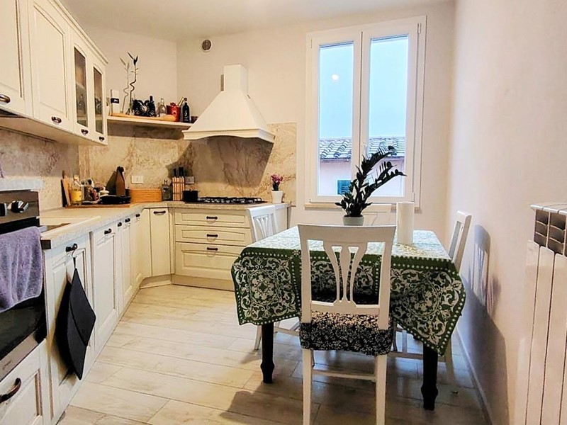 Casa Indipendente in Vendita a Santa Maria a Monte, zona Montecalvoli Alto, 229'000€, 120 m², arredato, con Box