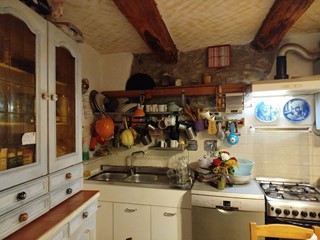 Casa Semi Indipendente in Vendita a Fosdinovo, zona Tendola, 93'000&euro;, 100 m², arredato