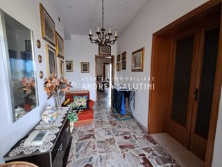 Casa Indipendente in Vendita a Casciana Terme Lari, zona Casciana Terme, 120'000€, 360 m², arredato, con Box