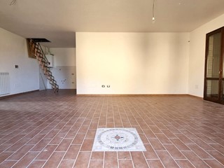 Villa bifamiliare in Vendita a Chianni, 189'000€, 125 m², con Box