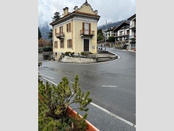 Negozio in Vendita a Varzo, 80'000€, 137 m²