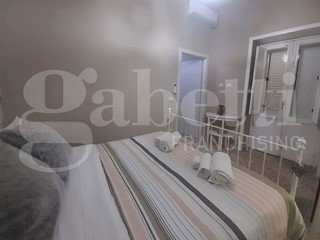 Casa Indipendente in Vendita a Siracusa, 120'000&euro;, 51 m², arredato