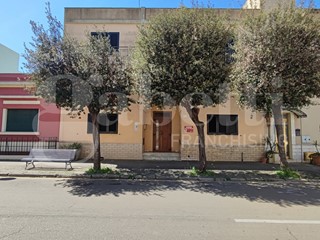 Casa Indipendente in Vendita a Presicce Acquarica, 98'000€, 220 m²