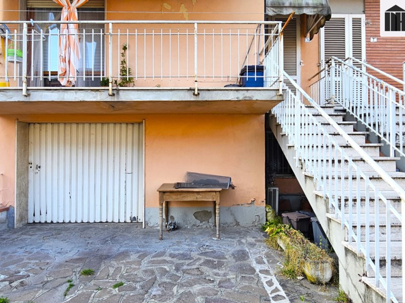 Quadrilocale in Vendita a Santa Croce sull'Arno, 95'000€, 80 m², con Box