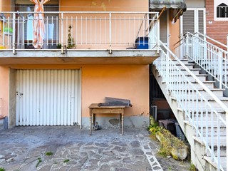 Quadrilocale in Vendita a Santa Croce sull'Arno, 95'000€, 80 m², con Box