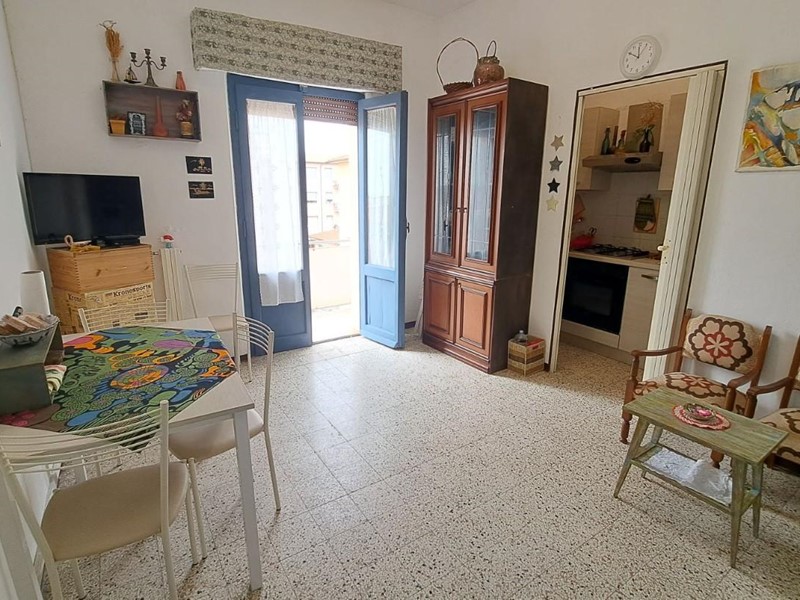 Trilocale in Vendita a Rosignano Marittimo, zona Rosignano Solvay, 110'000€, 55 m², arredato