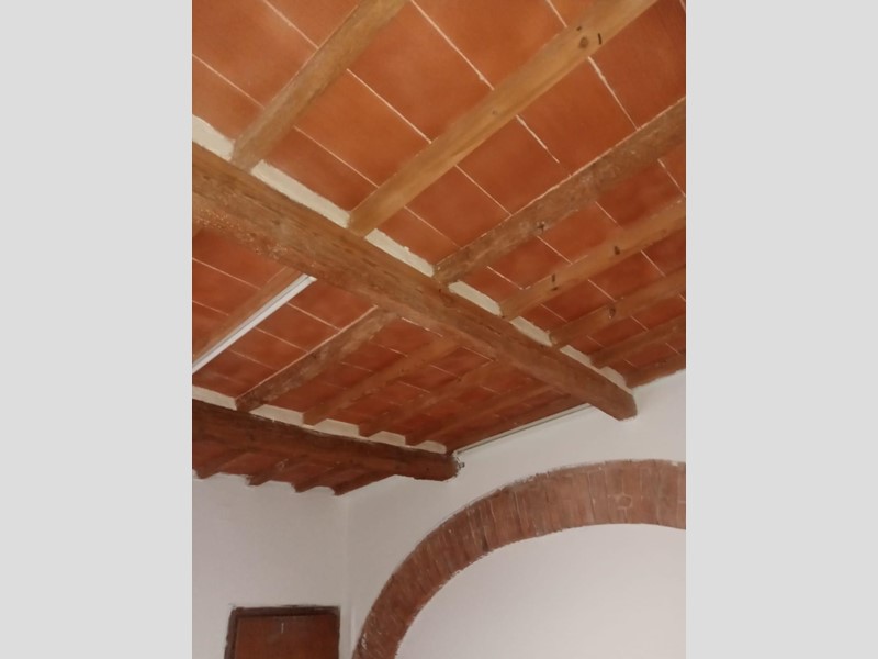 Trilocale in Vendita a Cascina, zona Casciavola, 98'000€, 65 m²