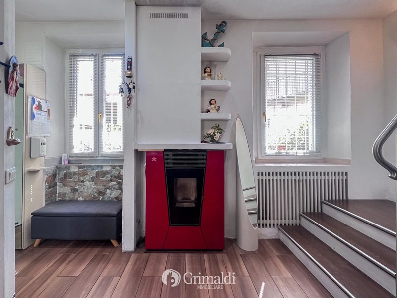 Bilocale in Vendita a Cesano Maderno, 138'000€, 62 m²