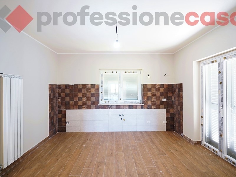 Villa in Vendita a Aquino, 278'000€, 214 m²