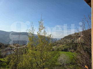 Casa Indipendente in Vendita a Monzuno, 275'000€, 130 m²