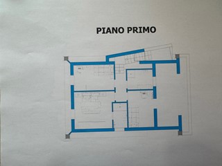 Villa in Vendita a Terni, 410'000€, 130 m²