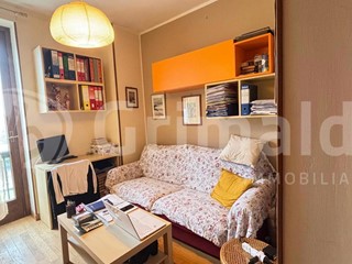 Quadrilocale in Vendita a Abbiategrasso, 175'000€, 120 m²