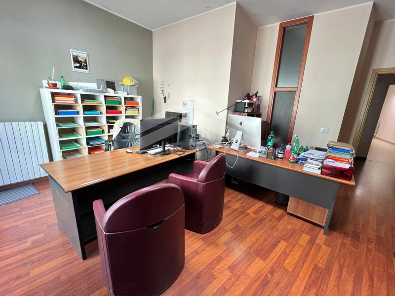 Appartamento in Vendita a Campobasso, zona Centro, 130'000€, 150 m²