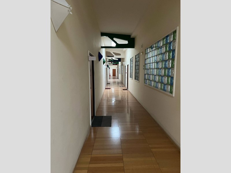 Ufficio in Vendita a Salerno, 170'000€, 85 m²