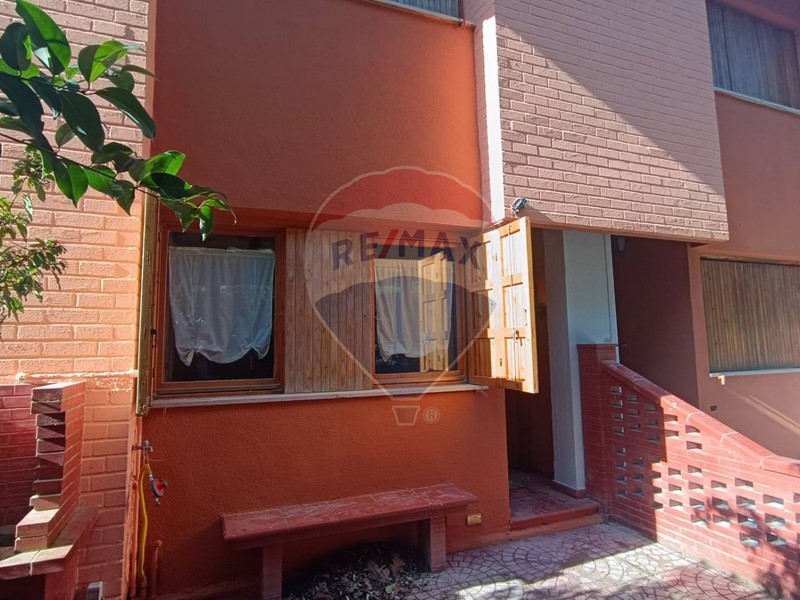 Villetta a schiera in Vendita a Faeto, 25'000€, 58 m², arredato