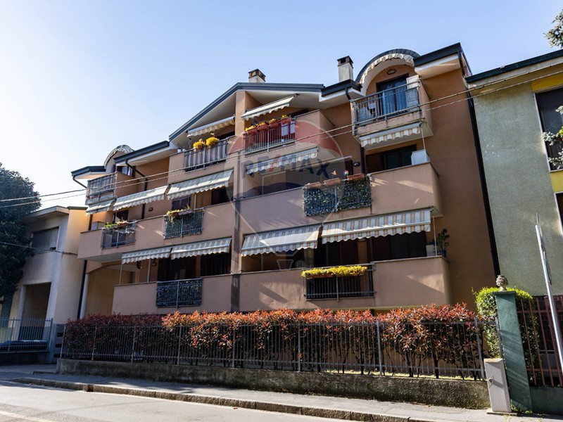 Quadrilocale in Vendita a Settimo Milanese, zona Villaggio Cavour, 290'000€, 125 m²