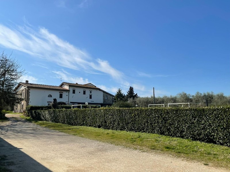 Attività commerciale in Vendita a Lastra a Signa, 3'400'000€, 140000 m²