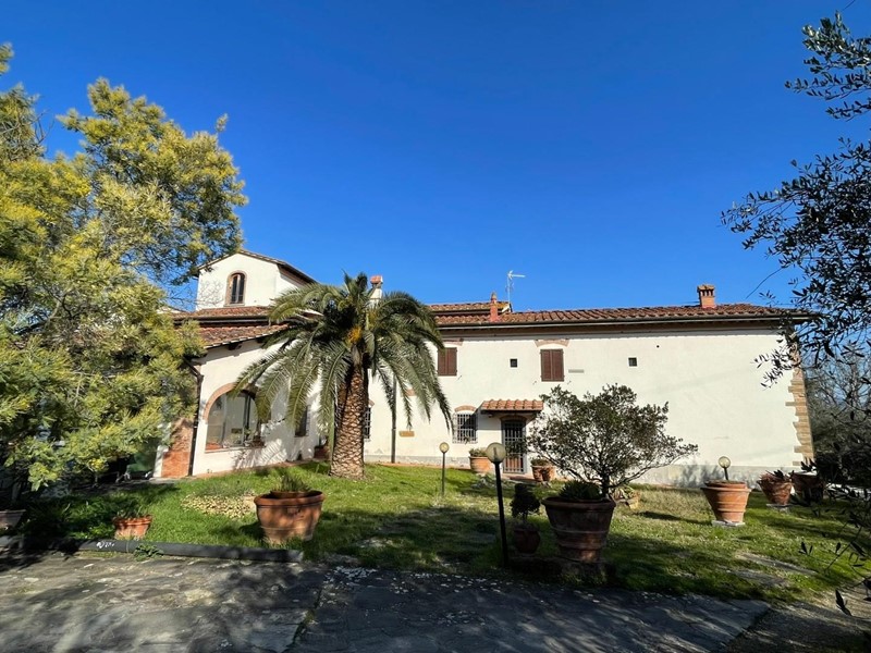 Villa in Vendita a Lastra a Signa, 3'400'000€, 140000 m²