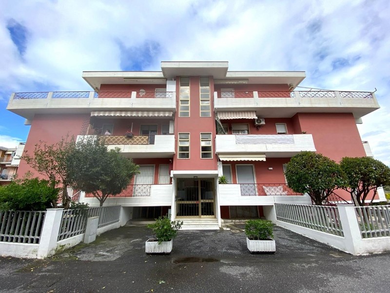 Trilocale in Vendita a Carrara, zona Marina di Carrara, 178'000€, 67 m²