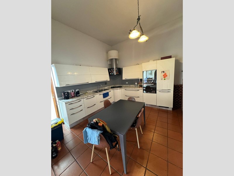 Appartamento in Vendita a Pisa, 440'000€, 260 m²