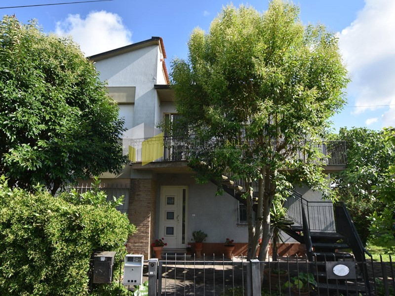 Casa Indipendente in Vendita a Pisa, 780'000€, 233 m², con Box