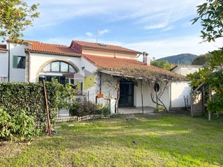 Casa Indipendente in Vendita a San Giuliano Terme, 420'000€, 170 m²