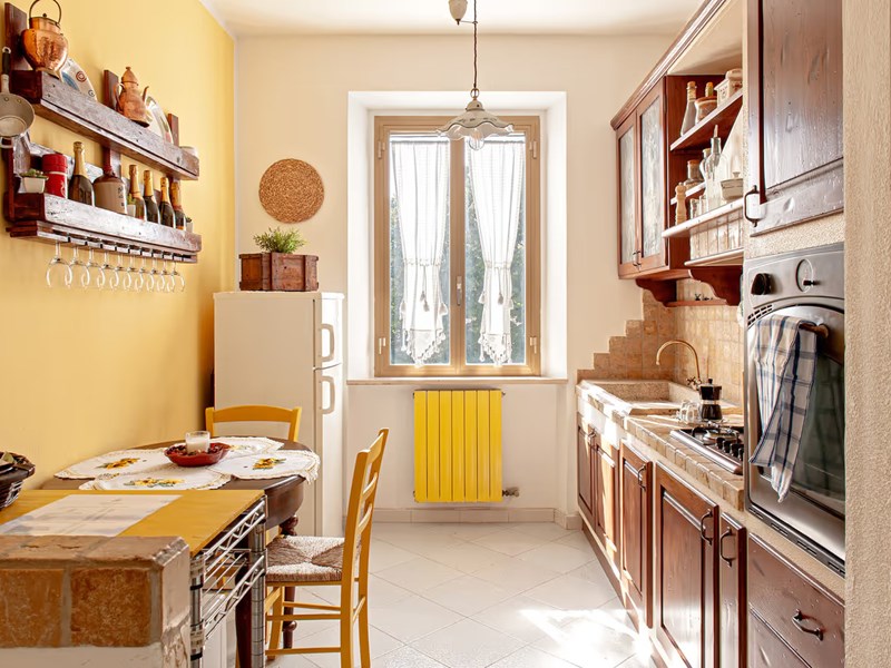 Trilocale in Affitto a Livorno, zona Borgo dei Cappuccini, 75 m², arredato