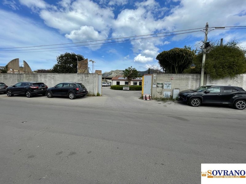 Negozio in Vendita a Palermo, 599'000€, 170 m²