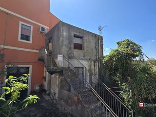 Villa in Vendita a Caltagirone, 53'000€, 172 m²