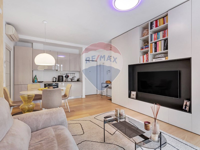 Bilocale in Vendita a Milano, zona Brera, 780'000€, 55 m², arredato
