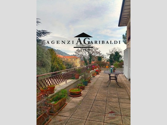 Quadrilocale in Vendita a Ventimiglia, 420'000€, 120 m²