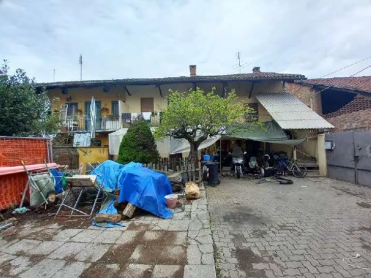 Casa Indipendente in Vendita a Montanaro, 22'368€, 168 m²