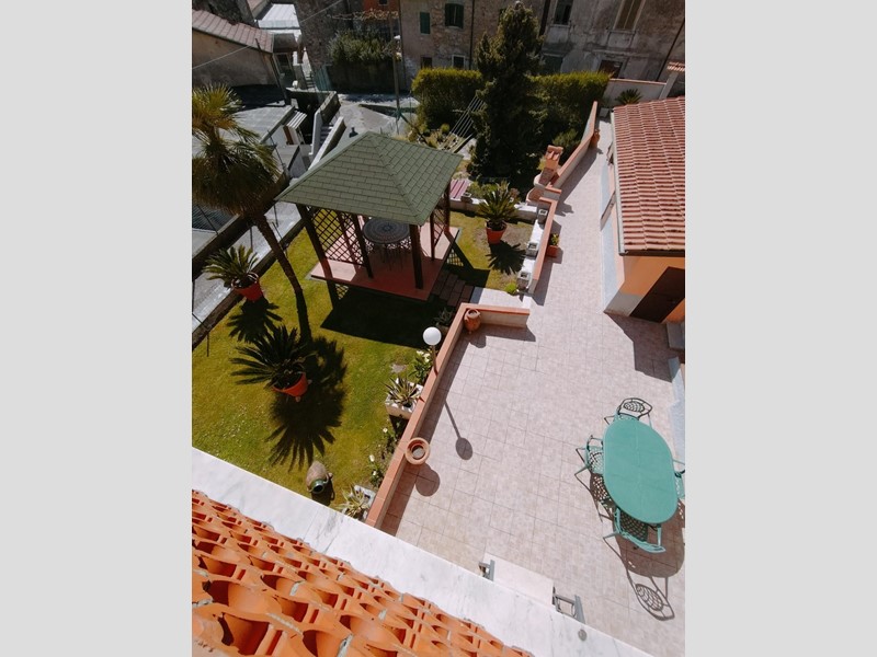 Casa Semi Indipendente in Vendita a Carrara, zona Colonnata, 195'000€, 232 m²