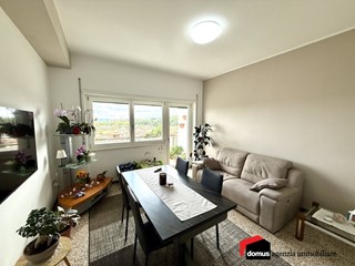 Appartamento in Vendita a Lugo di Vicenza, 95'000&euro;, 90 m²