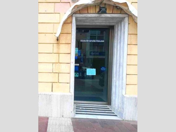 Immobile commerciale in Affitto a Pisa, 2'500€, 18 m²