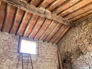 Casa Indipendente in Vendita a Vicopisano, zona Uliveto Terme, 78'000€, 80 m²