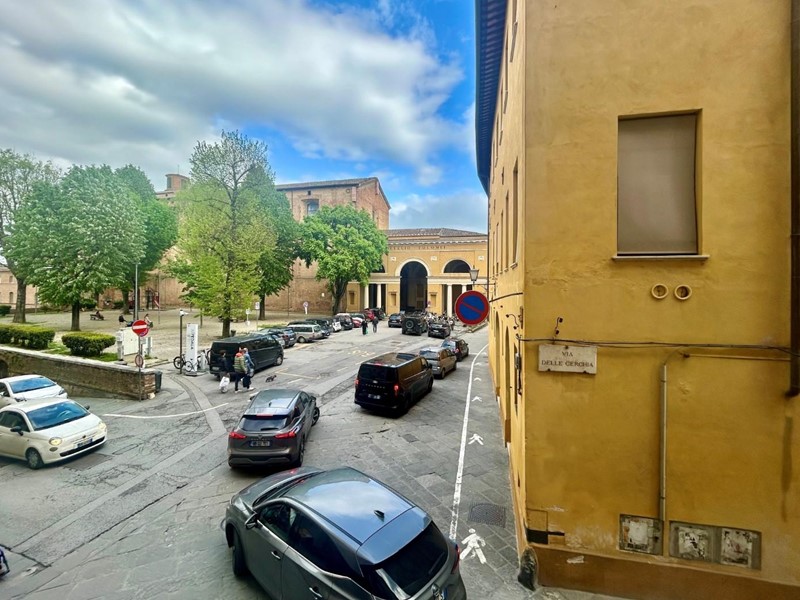 Quadrilocale in Vendita a Siena, 310'000&euro;, 140 m²