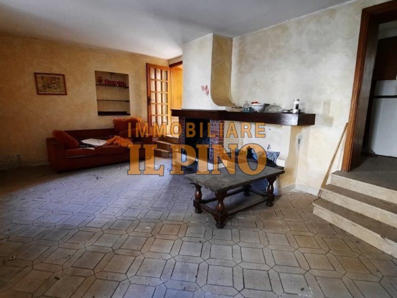 Casa Indipendente in Vendita a Vicopisano, zona Lugnano, 98'000€, 110 m²