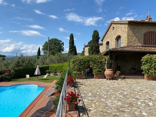 Casale in Vendita a Vinci, zona Faltognano, 890'000€, 230 m²