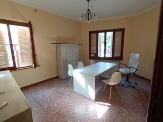 Ufficio in Affitto a Lucca, zona San Concordio Contrada, 600€, 35 m²