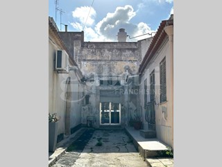 Laboratorio in Vendita a Avola, 100'000€, 86 m²
