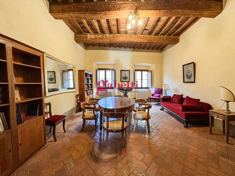 Appartamento in Affitto a Barberino Tavarnelle, 1'700€, 320 m², arredato