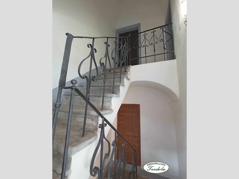 Appartamento in Vendita a Aulla, 35'000€, 100 m²